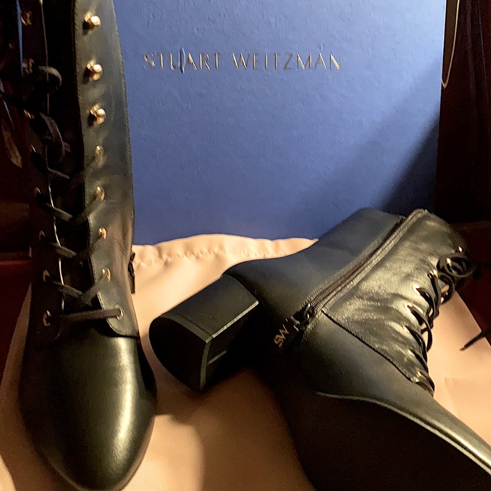 Women’s brand new Stuart Weitzman boots, box and dust bag.
